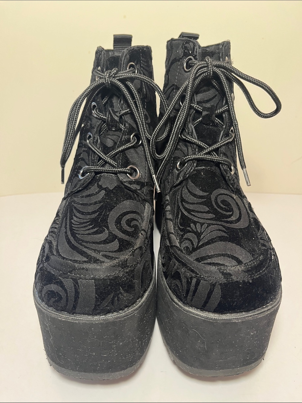 T.U.K. Velvet Burnout Nosebleeds Ankle Boots, size 9, black platforms - Picture 5 of 10